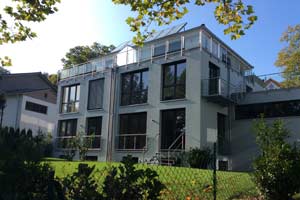 Stilvolles-Wohnen-Doppelhaus-in-Starnberg